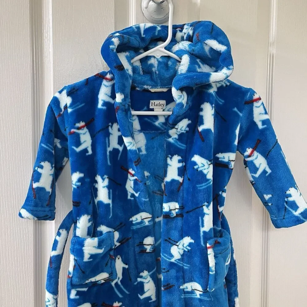 Hatley blue skiing